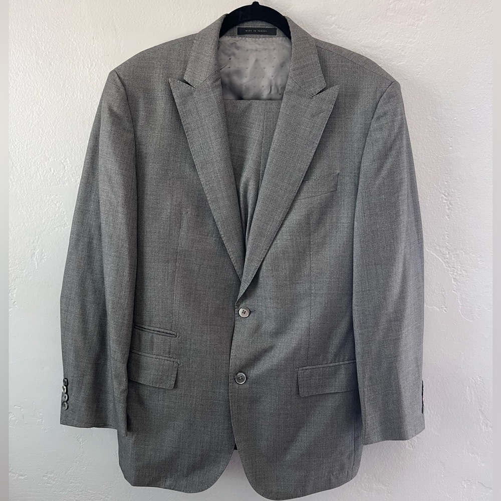 HUGO BOSS SUIT